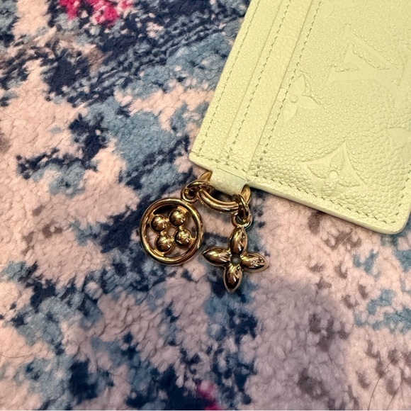 Louis Vuitton Charms Cardholder - Picture 6 of 6